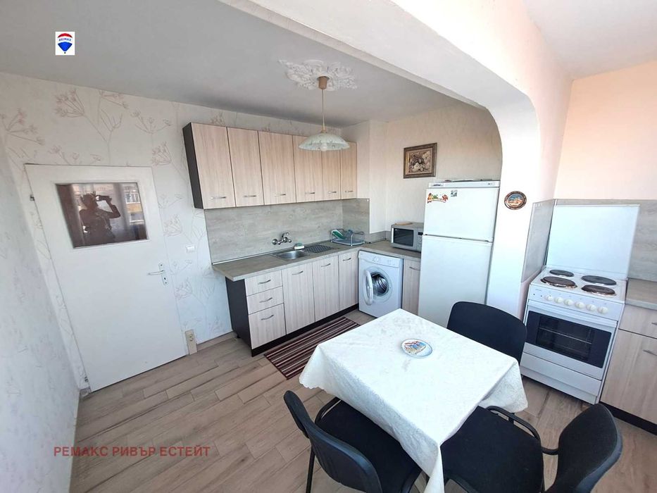 Дава се под наем Двустаен апартамент в Русе, Възраждане - 65 кв.м за 255 € - Снимка #3