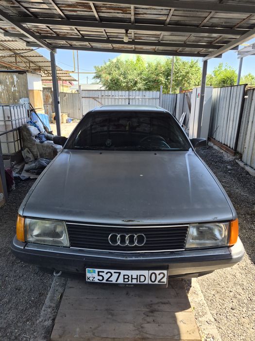 Продаю Ауди 100 С3