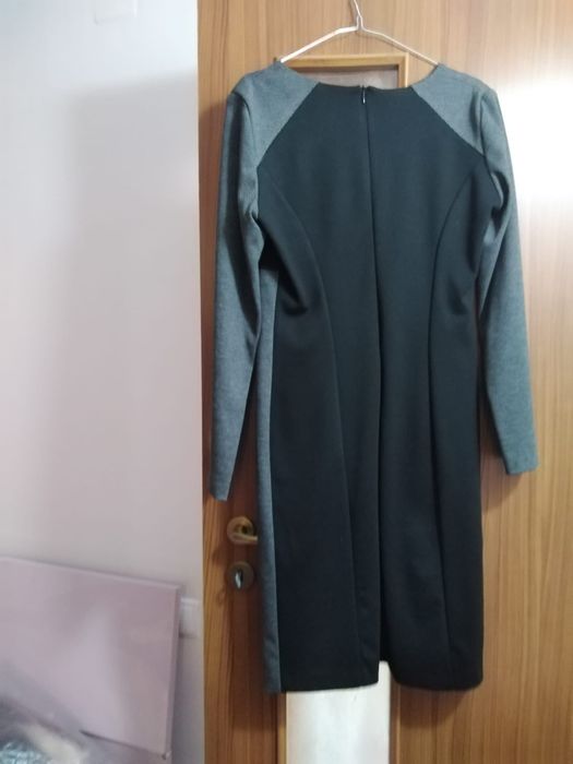 Vând haine de dama și de barbat