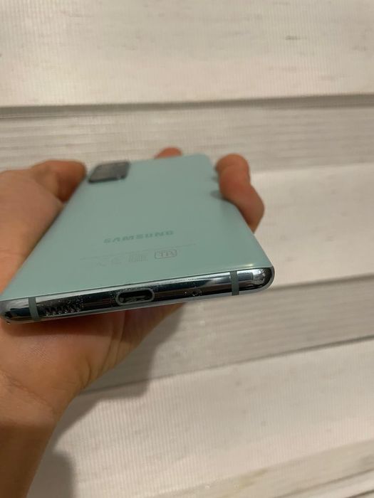 Samsung s 20fe 128GB обмен iPhone