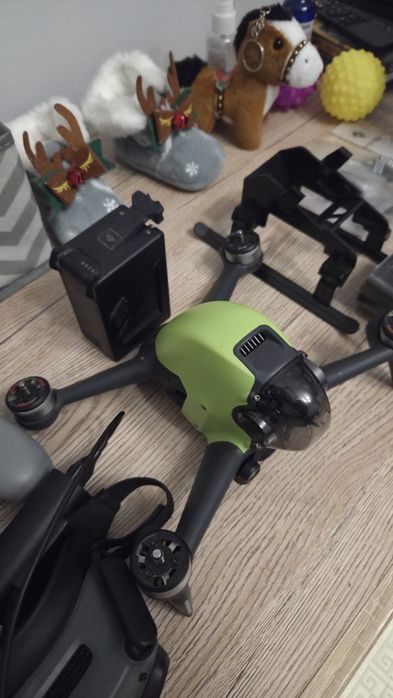 Dji Fpv тушка продам с батарейка
