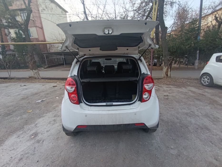 Спарк 4 позиция сотилади