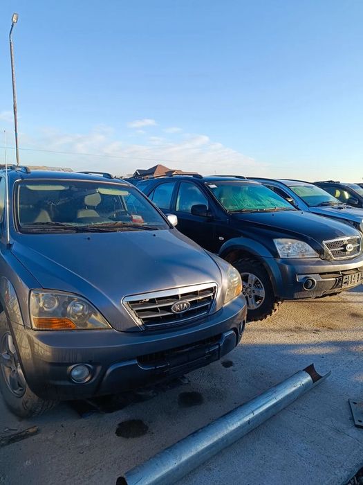 Dezmembrez kia sorento 2,5 crd 170 cp si 140 cp