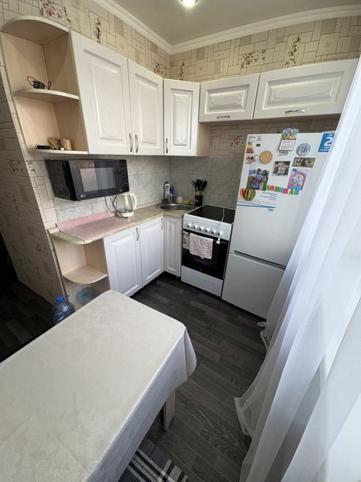 Продаю квартиру 1 микрорайон