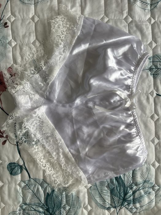 Halat+maiou+pantaloni scurti