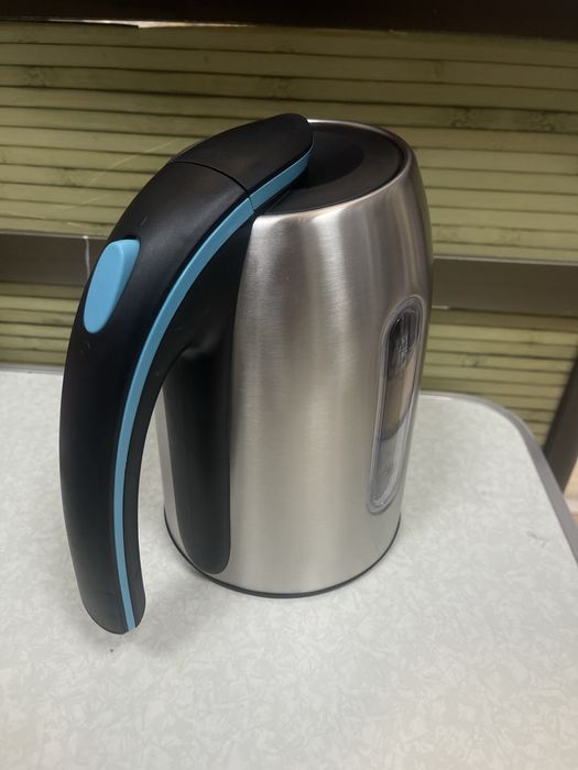 Електрическа кана Cecotec ThermoSense 220