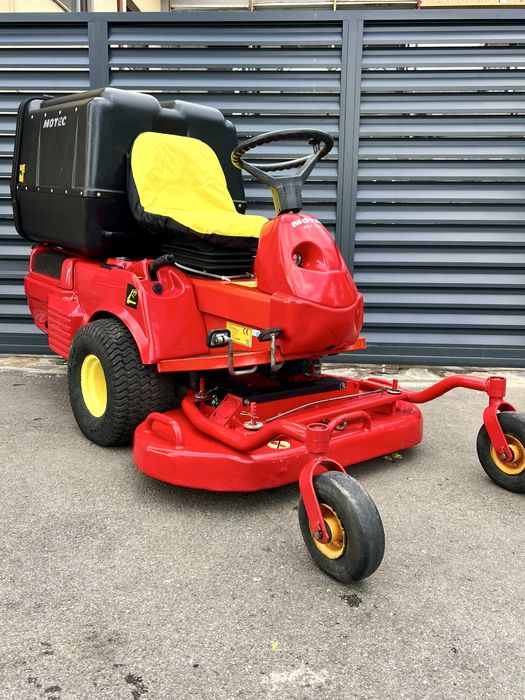 Tractoras de tuns iarba gazon Profesional Motec Gianni Ferrari