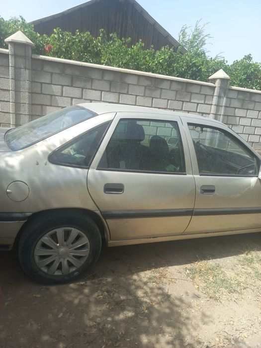 Срочно продаётся Опель.