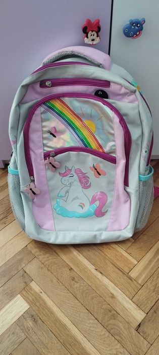 Детска раница с ортопедичен гръб