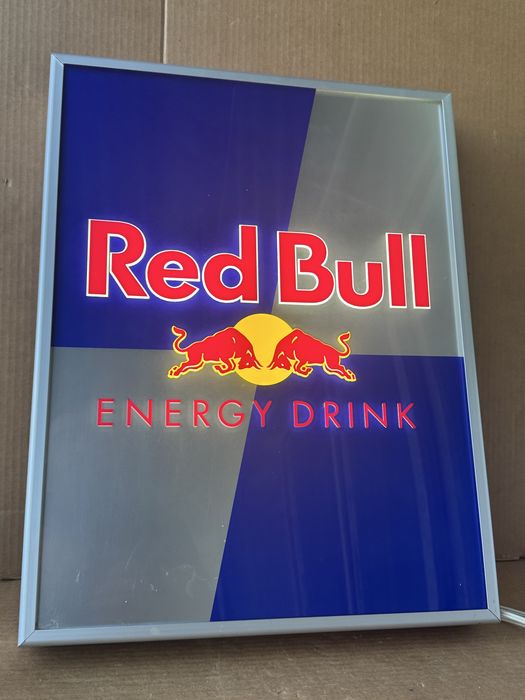 Светеща рекламна табела Red Bull Ред Бул , Рекламна табела