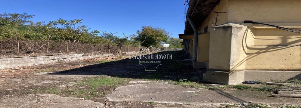 Склад/Зърнобаза в Горна Оряховица до захарни заводи