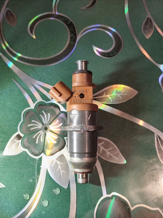 Caut injector pentu Mitsubishi