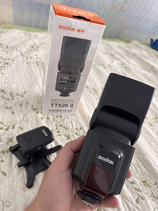 Продам вспышку TT520 II