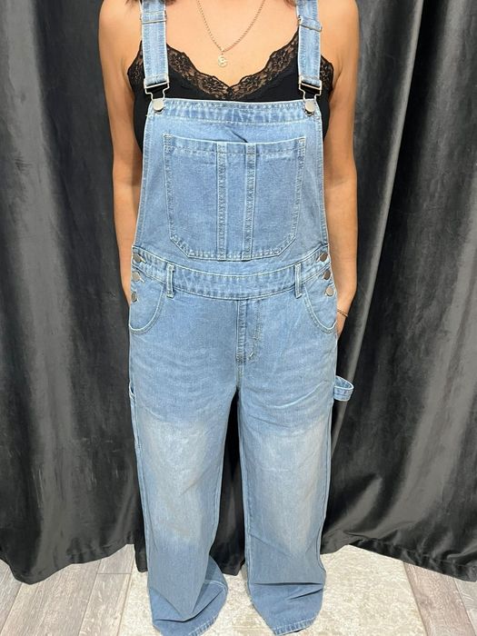 Комбинезон джинсовый