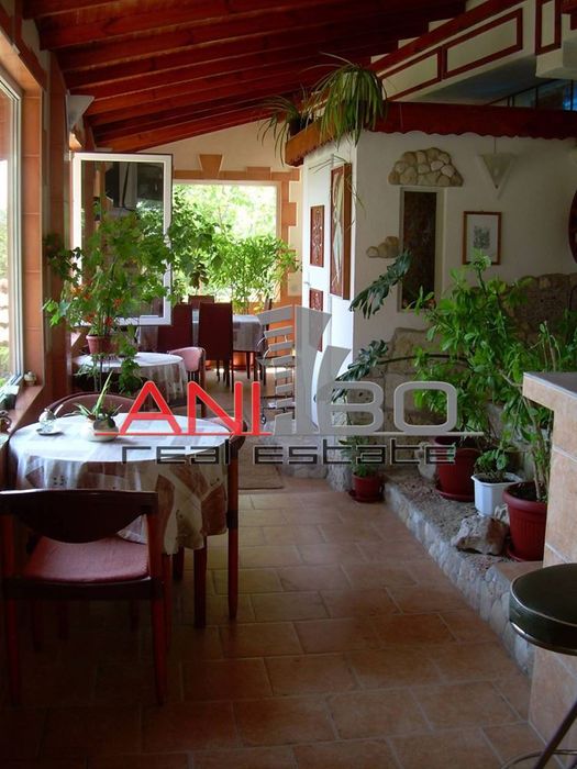 Къща в Варна, област-м-т Журналист площ 700 цена 900000