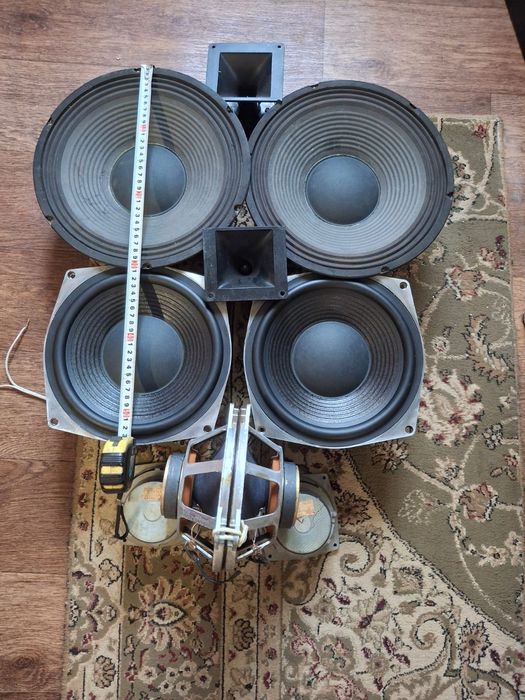 Продам б у динамики.