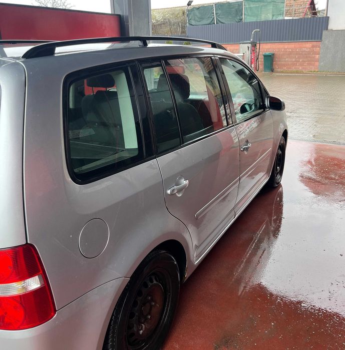 Vând wv touran 2000 TDI !