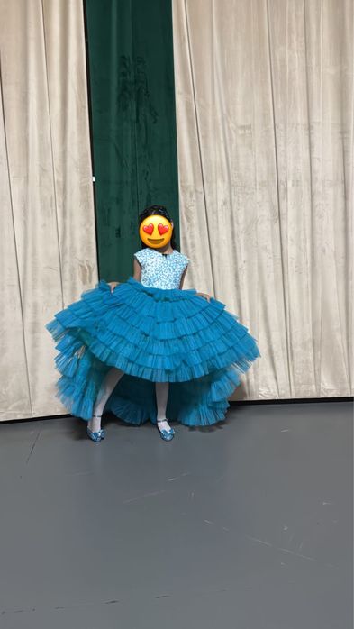 Продается шикарное детское платье