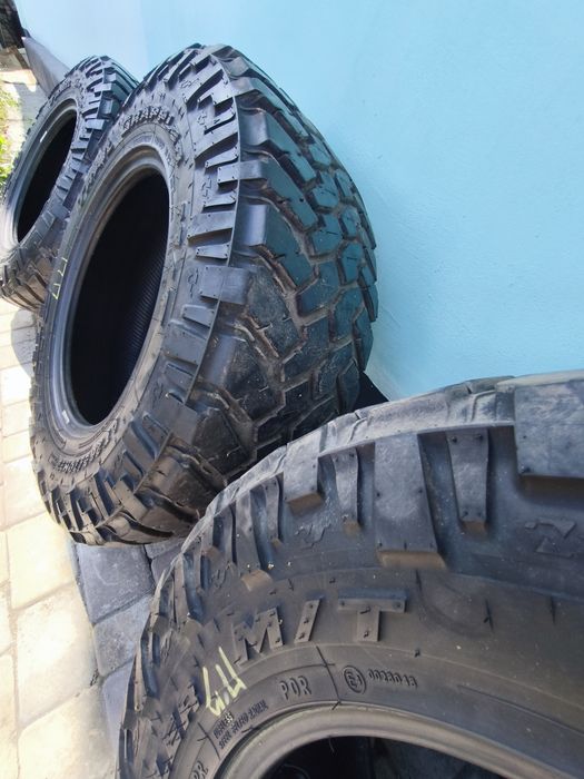 Продам внедорожные шины Nitto Grapler M/T 265/70/17
