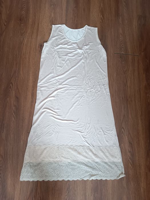 Нижнее женское бельё.