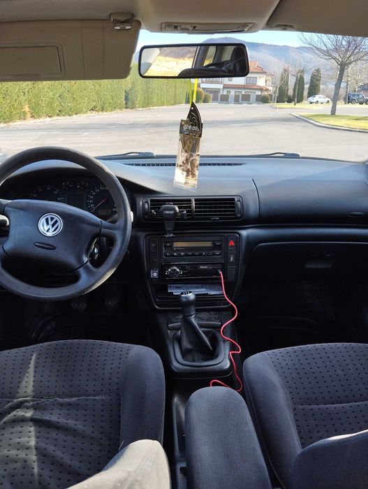 Фолксваген Пасат Б5