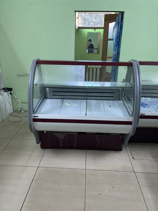 Продам ветриный холодильник
