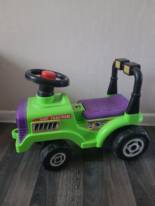 Продам толокар машина