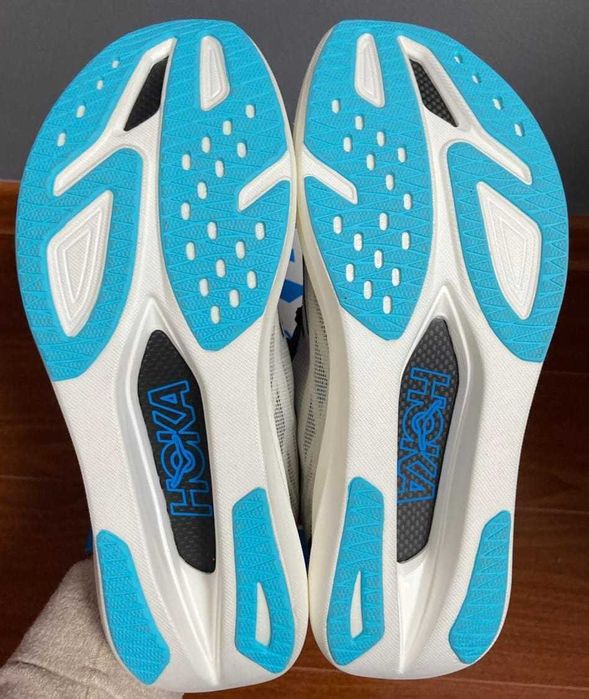 HOKA - ROCKET X3 - marimea 43 1/3 (9.5) - pantofi sport/alergare (noi)