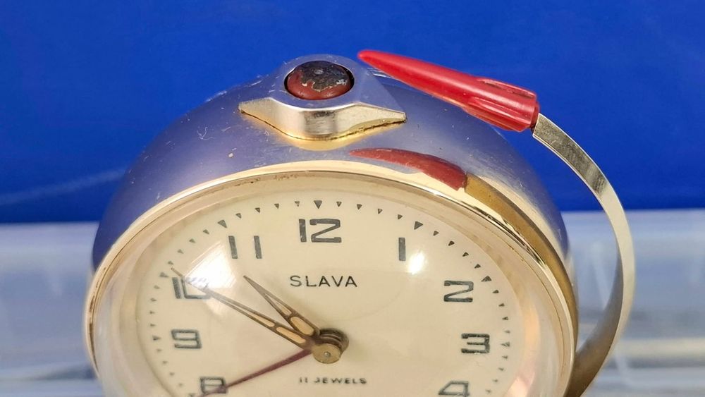 Ceas vechi mecanic glob pământesc