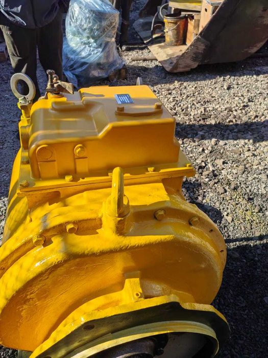 Продам АКПП бульдозера SHANTUI SD32