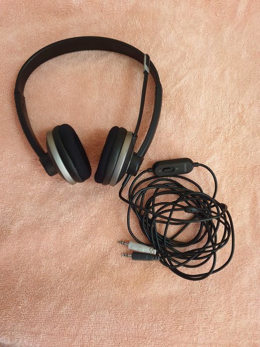 Продам оригинальные наушники Philips SHM7410