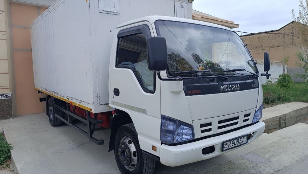 Isuzu NQR holati yaxshi ishlan turgan moshin balonlari 80% harajati yu
