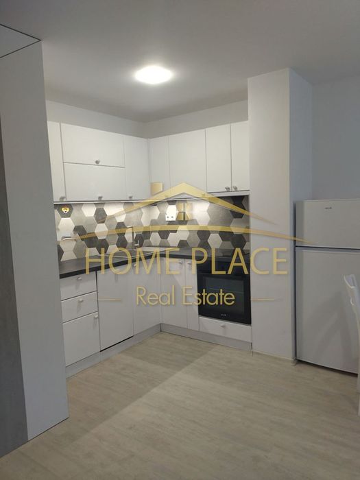 Дава се под наем Многостаен апартамент в к.к. Св.Св. Константин и Елена - 140 кв.м за 1632 € - Снимка #2