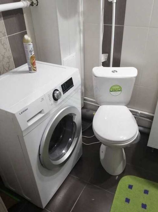 Дава се под наем Двустаен апартамент в Пловдив, Остромила - 65 кв.м за 270.3 € - Снимка #3