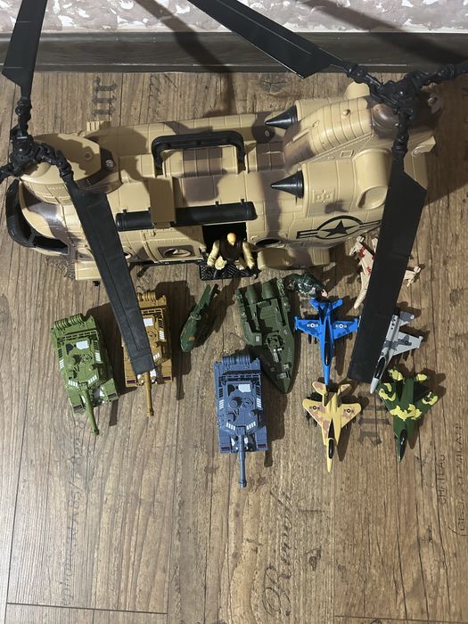 Военнен Хеликоптер-Детски-Голям