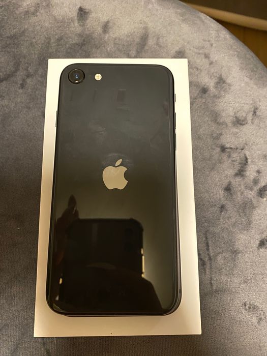 Iphone SE 2020 black ,128GB