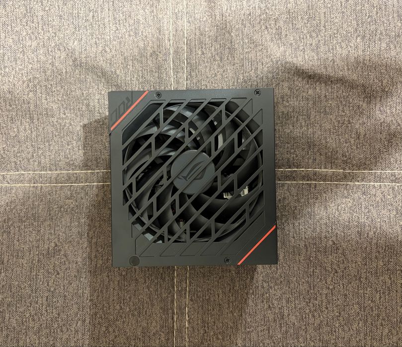 Продам блок питания Asus 850W