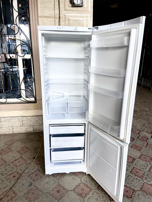 Продам Холодильник рабочая 100%