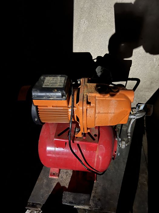 Продам 2 насоса.