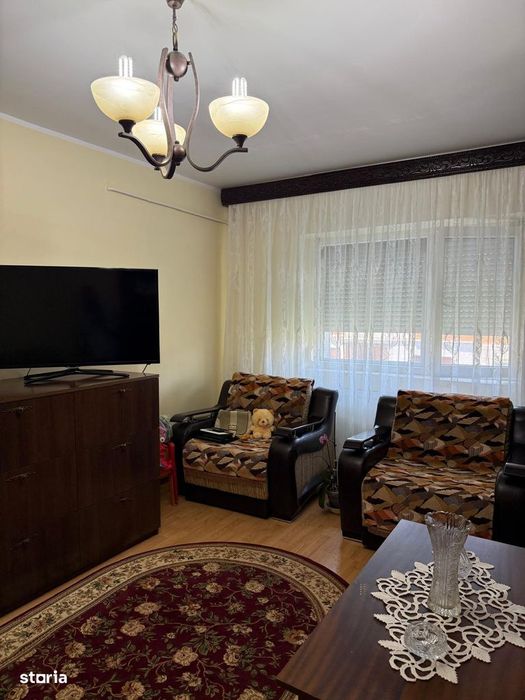 2 camere decomandat zona micro 17