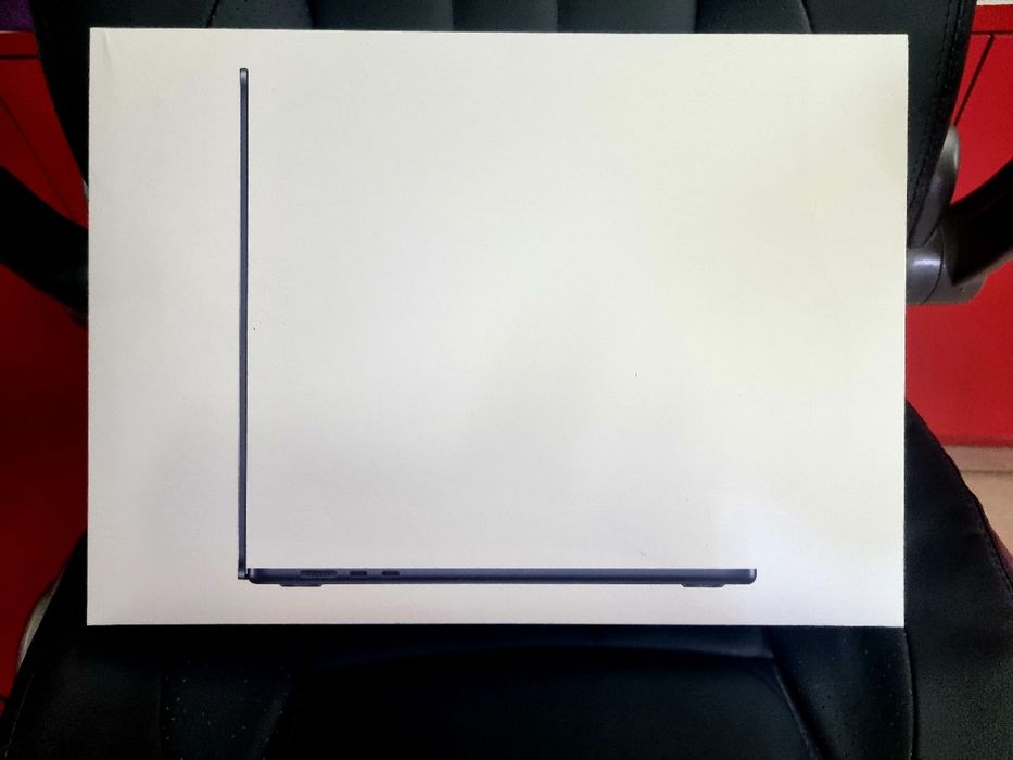 Macbook Air M3 nou