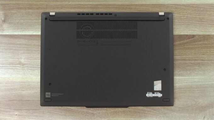 13.3’FHD+IPS Ryzen 5 PRO 7540u Lenovo Thinkpad Х13 Gen4 16GB DDR5 256GB Гаранци
