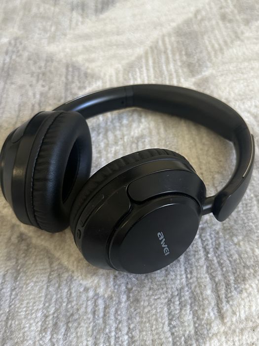 Продам наушники Awei A360bl