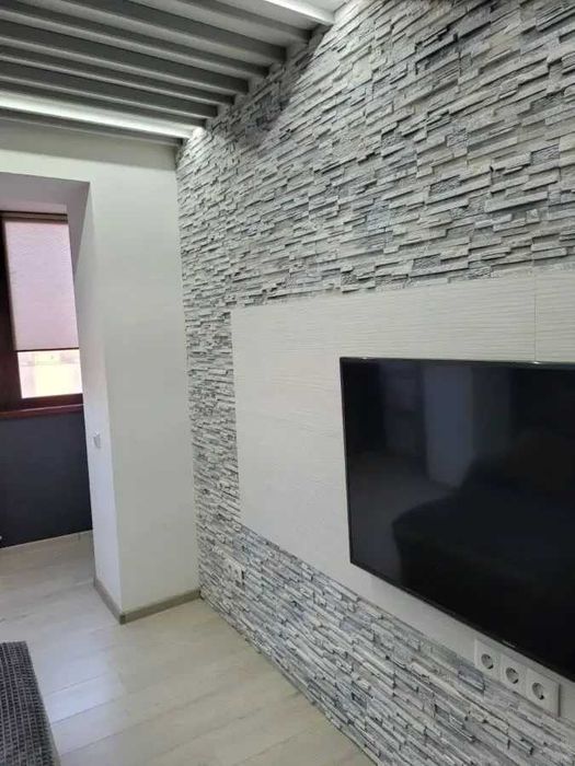 Дава се под наем Двустаен апартамент в София, Център - 56 кв.м за 433.5 € - Снимка #1