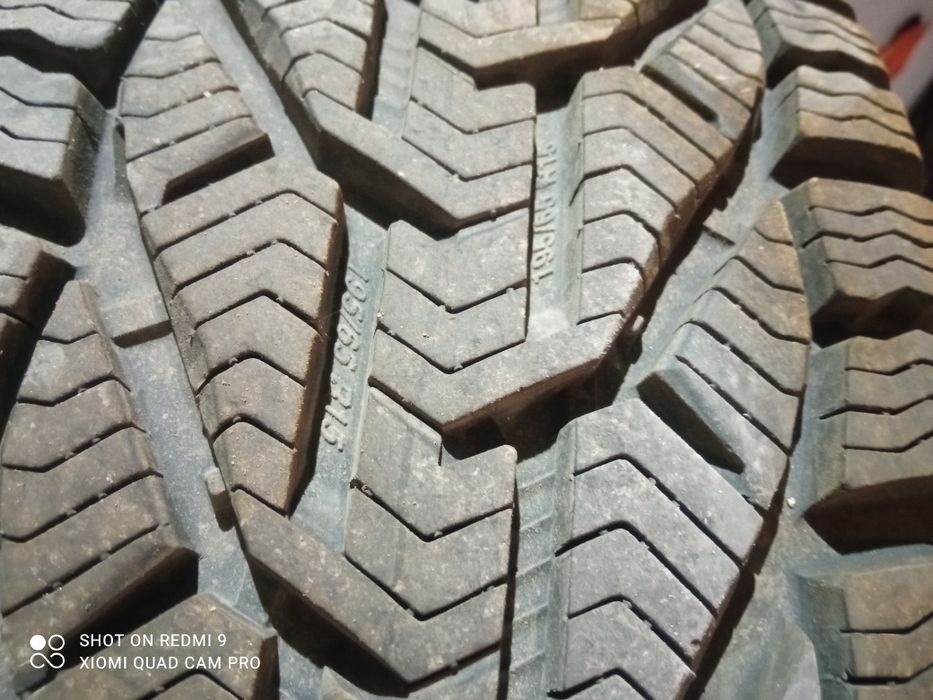 Зимни гуми с  железни джанти 5х100, 195\65\15  на 57.1мм.