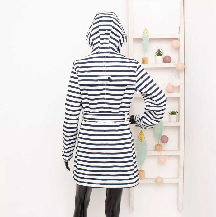 Helly Hansen Lyness дамско яке дъждобран синьо райе водоустройчиво S