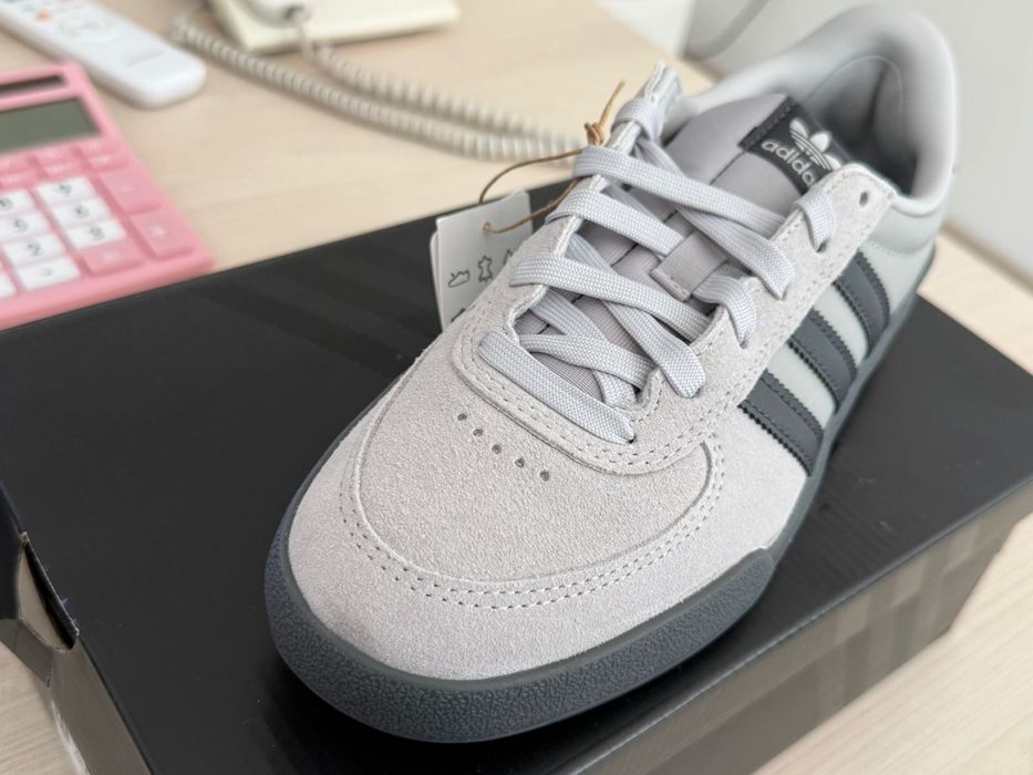 Адидас оригинал серые 39 р