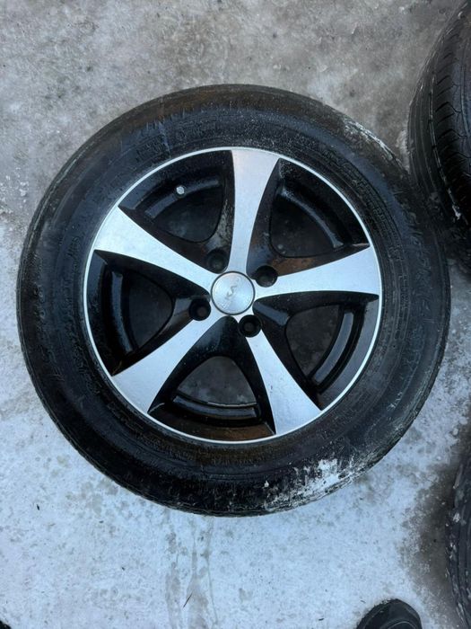 Продам комплект колес R14