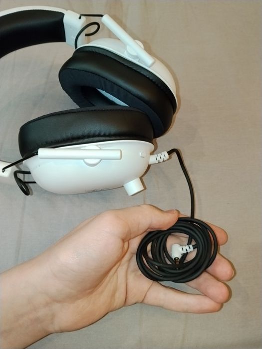 Razer Blackshark V2 X (белые)