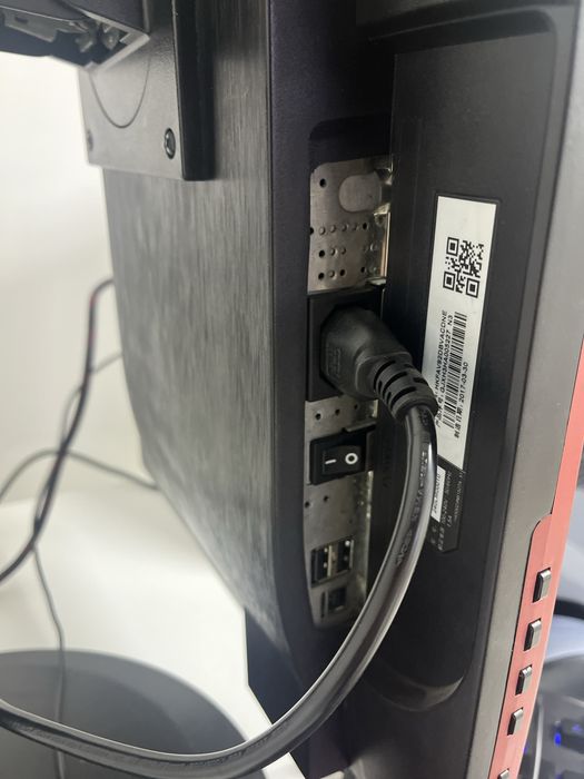 Монитор AOC FreeSync 144Hz